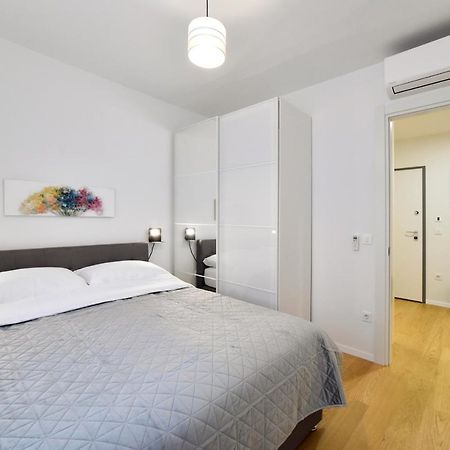 Ophelia Apartment With Parking Загреб Екстер'єр фото