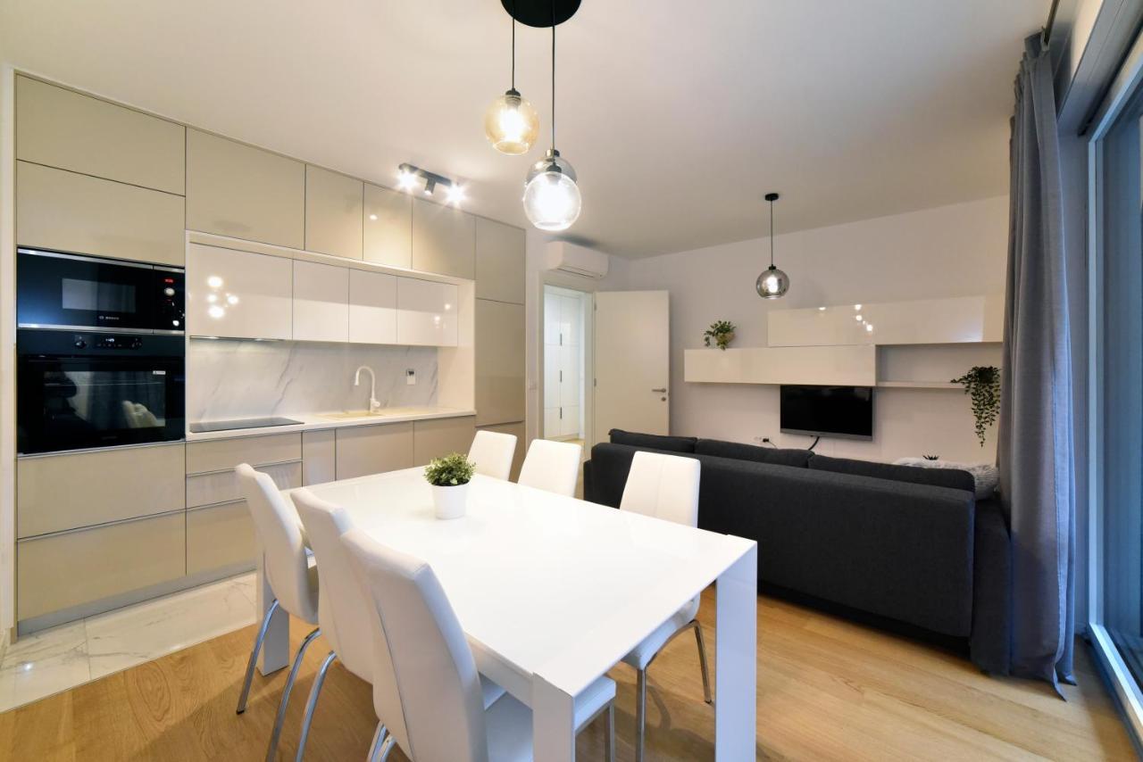 Ophelia Apartment With Parking Загреб Екстер'єр фото