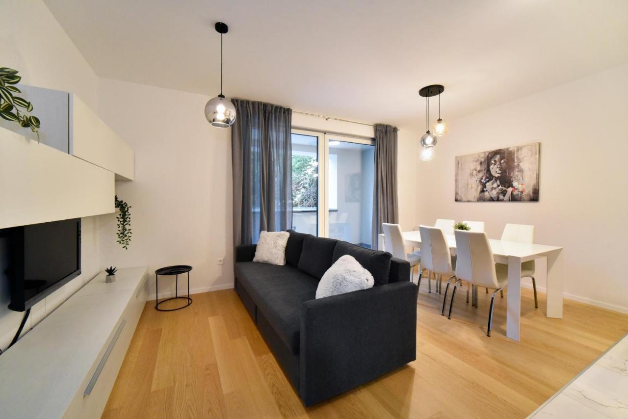 Ophelia Apartment With Parking Загреб Екстер'єр фото